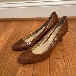 NWT Ralph Lauren Round Toe Embossed Leather Brown Heels Women’s Size 8